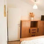 Apartment Ivoni Seaview